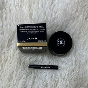 CHANEL Calligraphie Eyeliner in Hyperblack